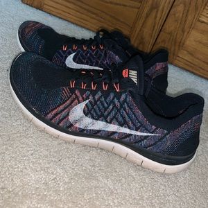 Women’s Nike Tennis shoes